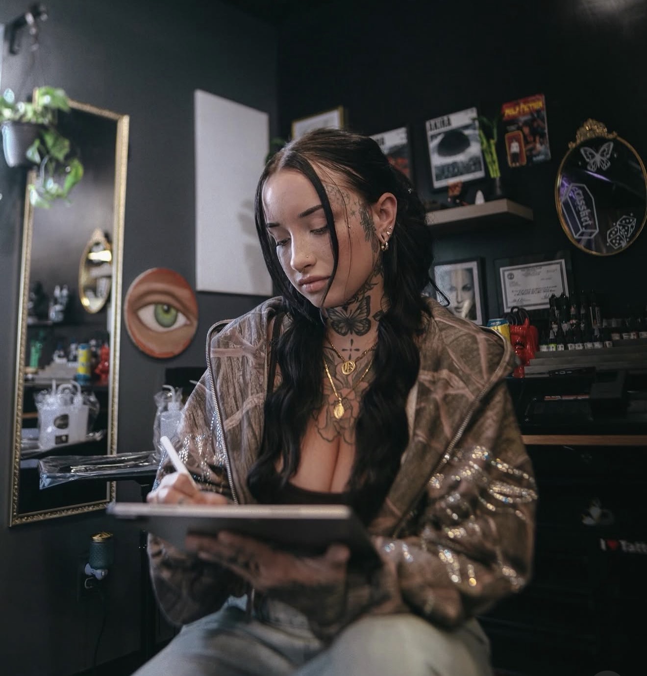 Portrait of Cassidie